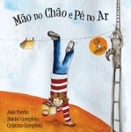 Mao No Chao E Pe No Ar